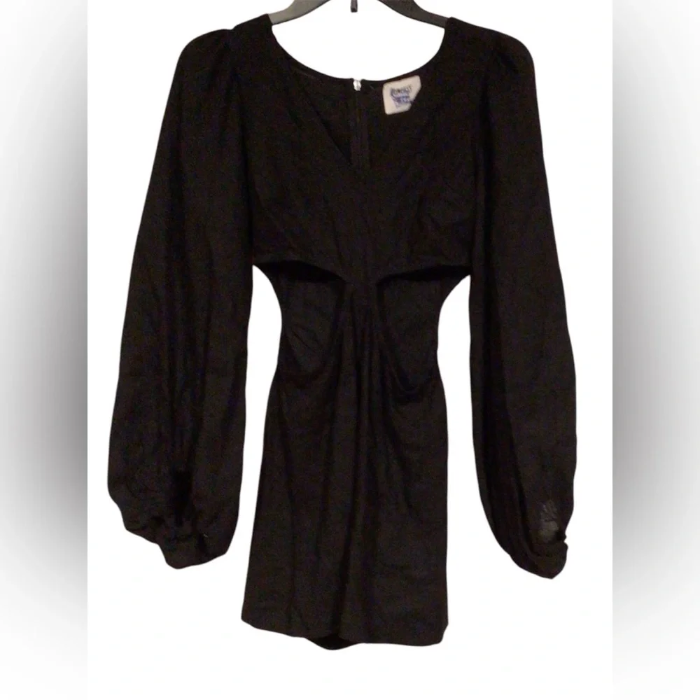 Princess Polly black Joelle side cut out romper  size 2 - Picture 2 of 6